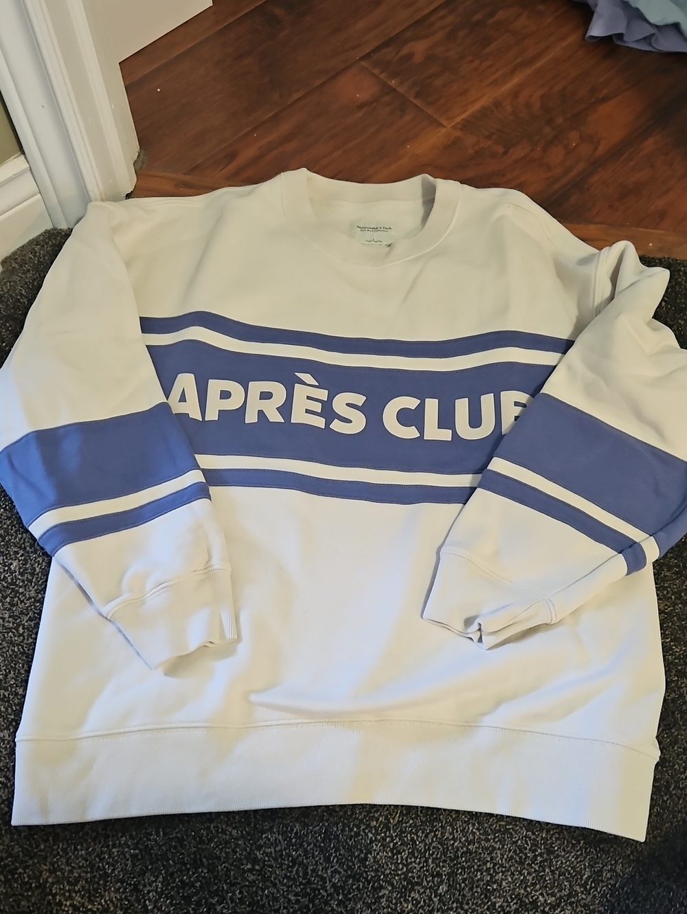 Abercrombie & Fitch White and Periwinkle Crewneck Sweatshirt